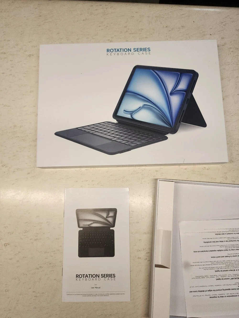 Apple ipad Keyboard Case with Rotating Tablet Mount
